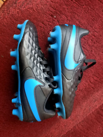 mens size 13 football boots uk